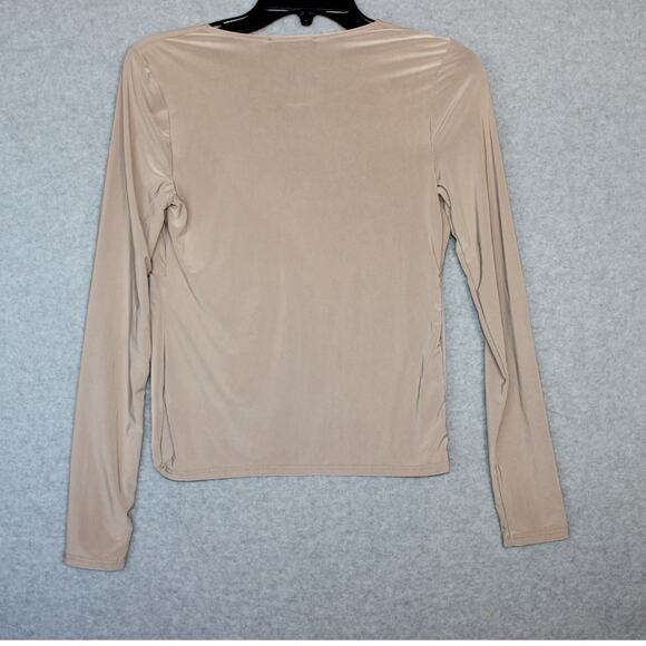 21 Saints Juniors Med Tan Long Sleeve V Neck Twist Open‎ Stomach Top - Picture 6 of 6